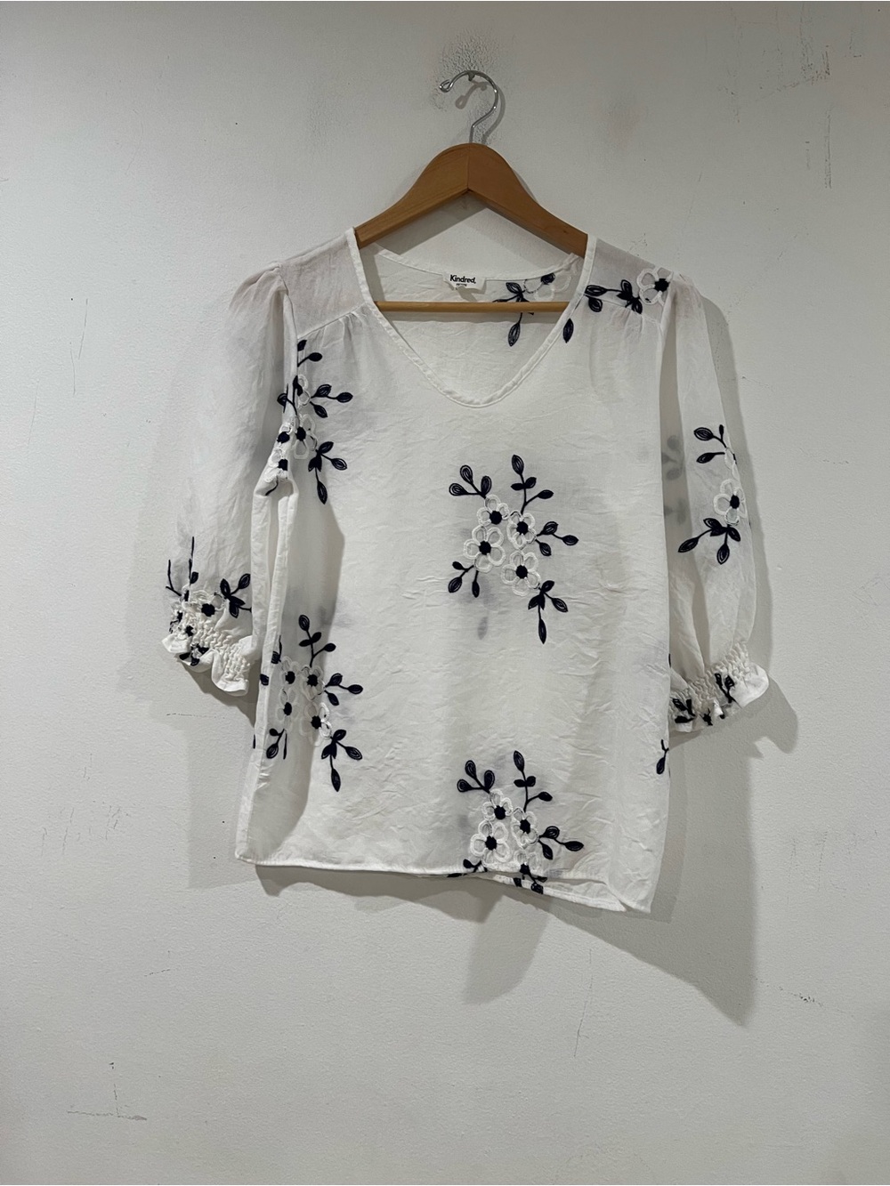 Kindred White Embroidered Floral V-Neck Blouse PS